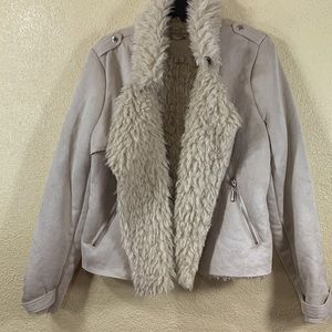 Jou Jou Faux Fur Jacket Ivory Cream  L NWT Pockets Long Sleeve Warm Soft